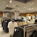 Dział męski w sklepie H&M w Galerii Olimpia