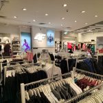Wnętrze sklepu 4F w Galerii Olimpia